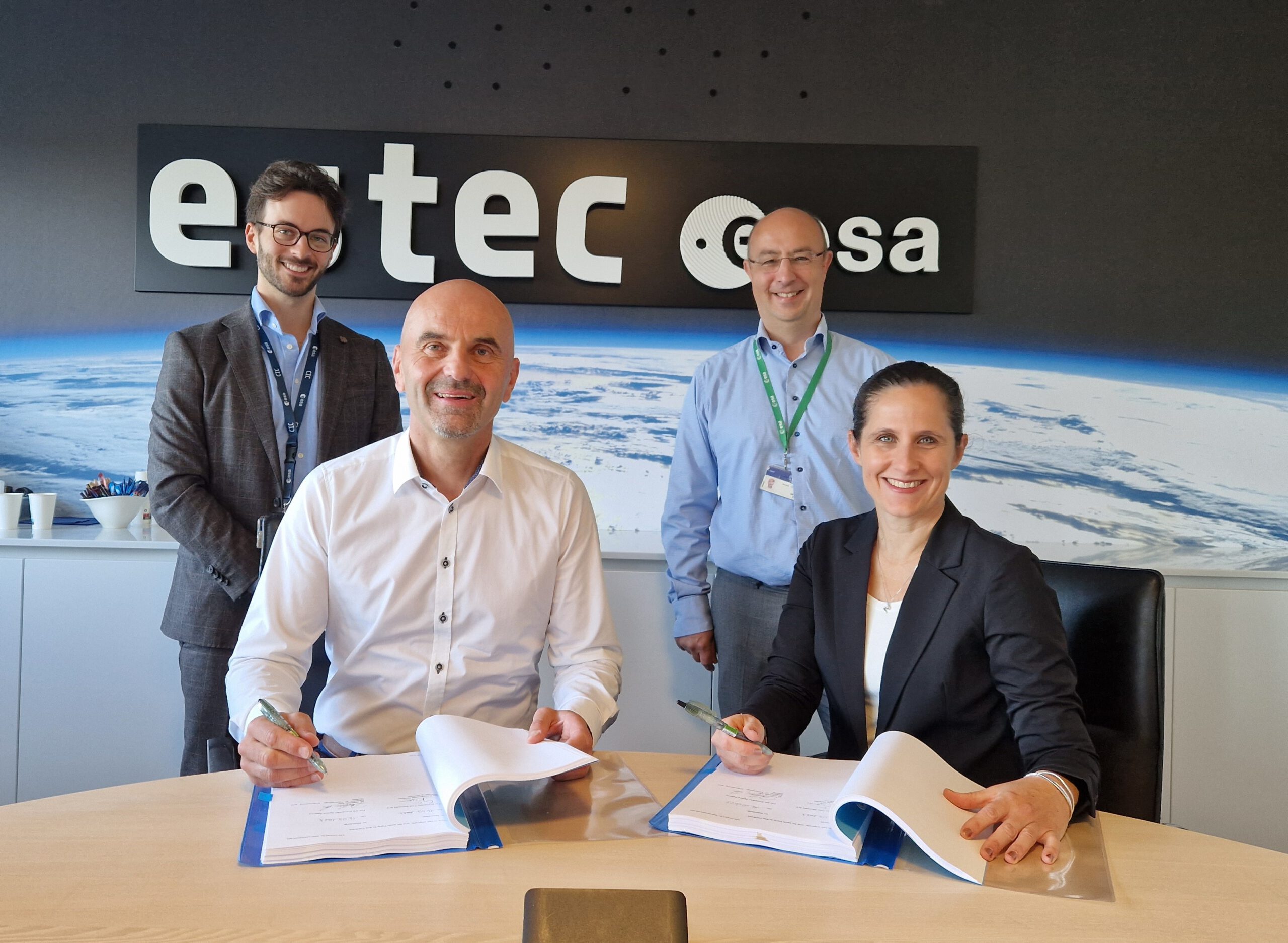 contract signature ESA and